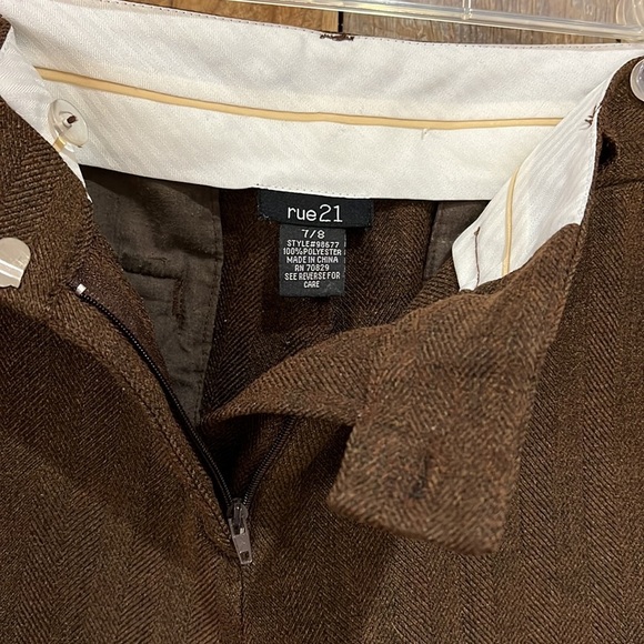 Rue21 brown herringbone tweed cropped pants size 7/8. -A11 - Picture 2 of 9
